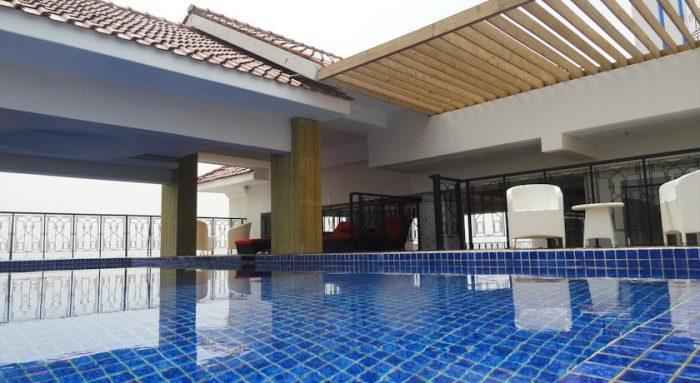 Fasilitas Kolam Renang The Cube Hotel Jogja