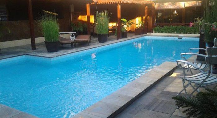 Kolam Renang Hotel Istana Batik Ratna
