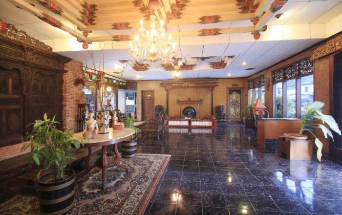 Lobby Hotel Istana Batik Ratna