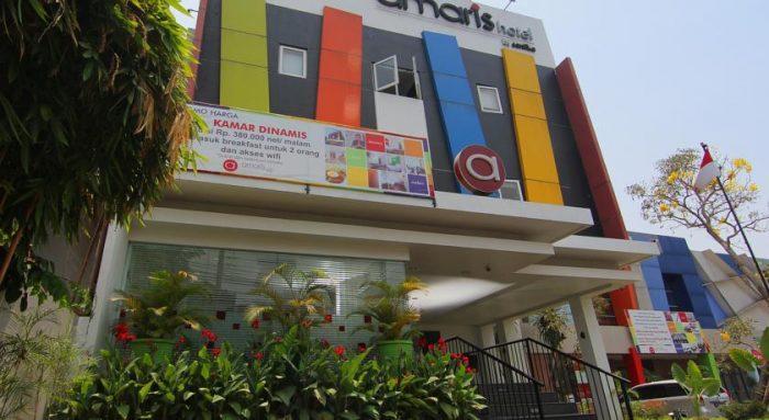 Tampak Depan Hotel Amaris Diponegoro