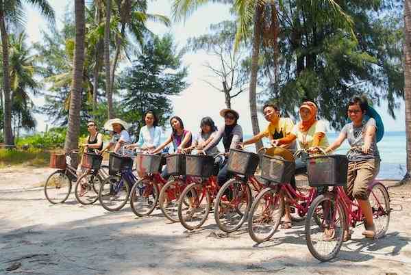 Bersepeda tidung