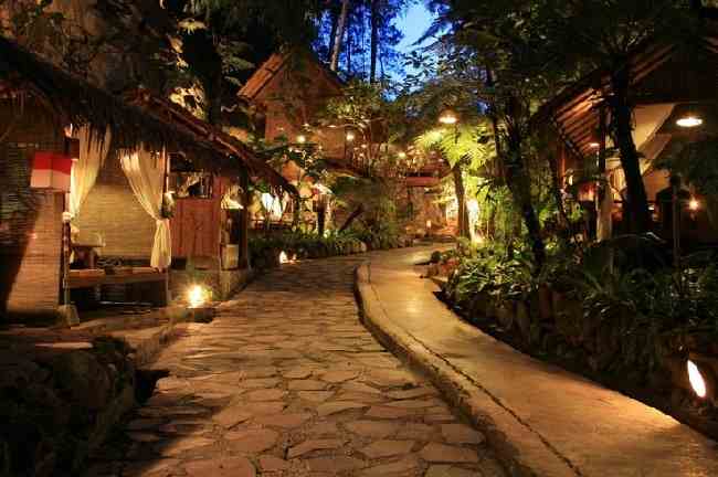 Kampung Daun