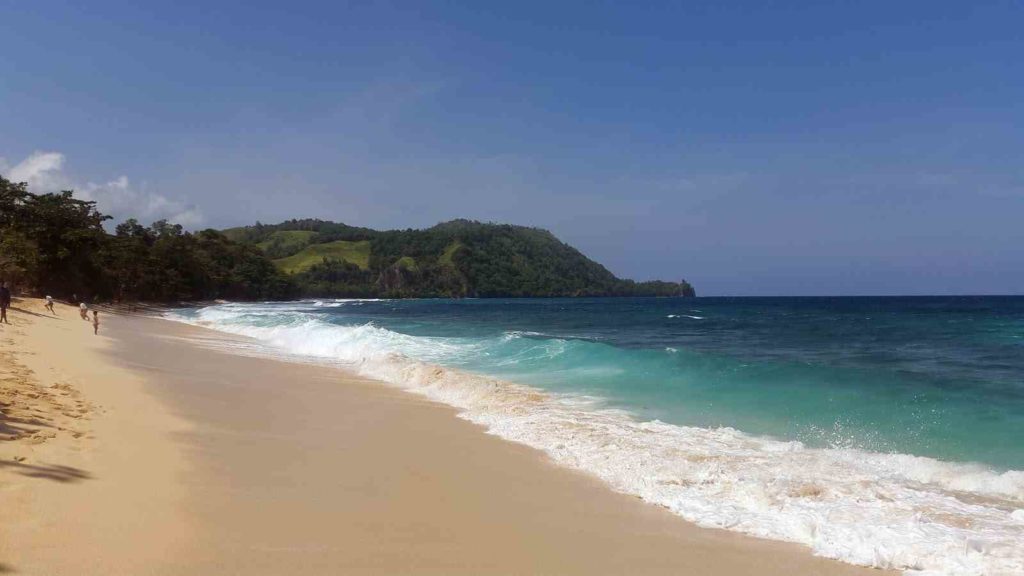 Objek Wisata Alam Menarik yang Terkenal di Sulawesi Utara