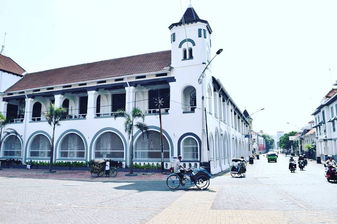 Berkunjung ke Situs UNESCO Semarang Kota Lama